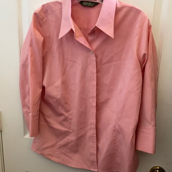 FINAL MARKDOWN Ladies Eddie Bauer classic blouse medium - Picture 1 of 4